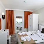 Hotel apartamentowy Summer Garden Bitez