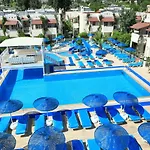 Hotel apartamentowy Summer Garden Bitez