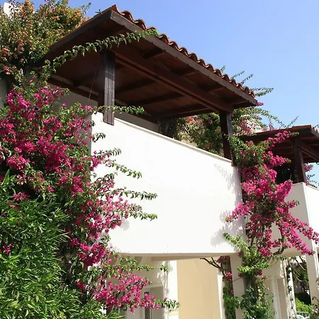 Summer Garden Hotel de apartamente
