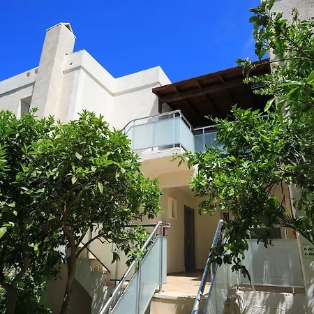 Апарт-отель Summer Garden Битез