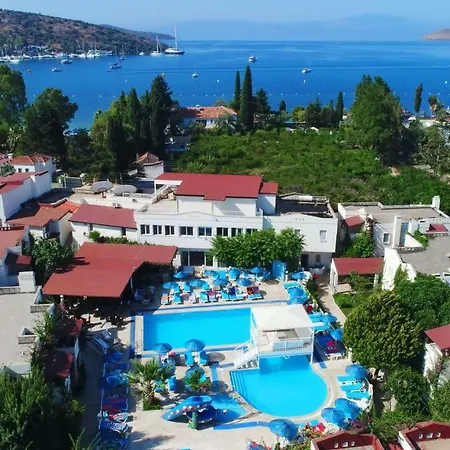 Apartahotel Summer Garden 3*
